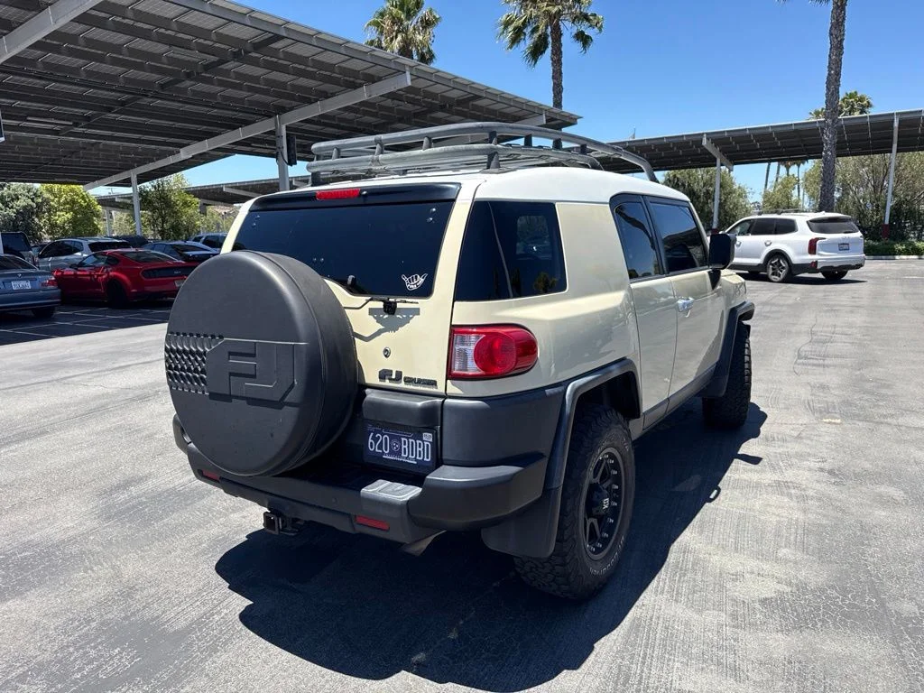 Used 2008 Beige Toyota Base image 3