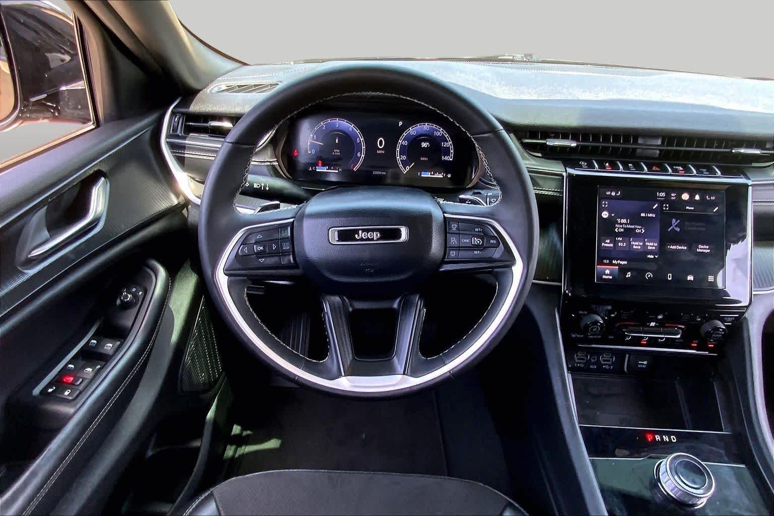 Used 2024 Diamond Black Crystal Pearlcoat Jeep Altitude X image 6