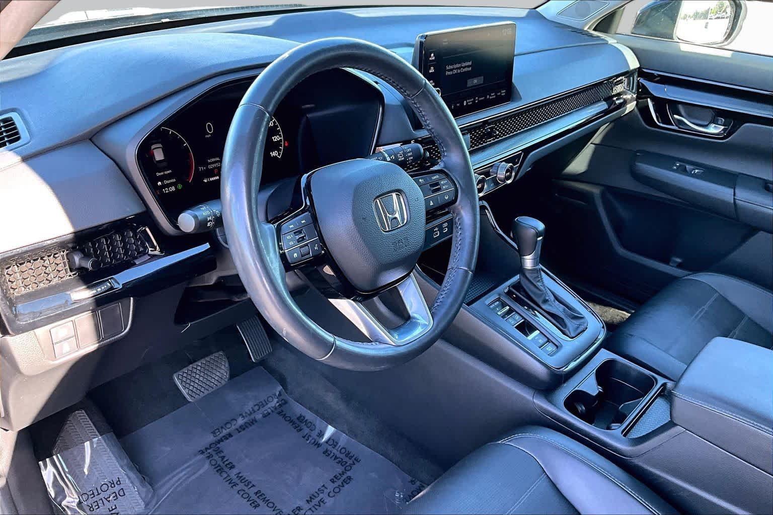 Used 2025 Crystal Black Pearl Honda EX-L image 17