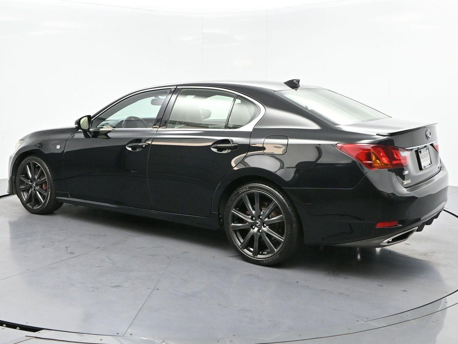 Used 2015 Ultra White Lexus Crafted Line image 5