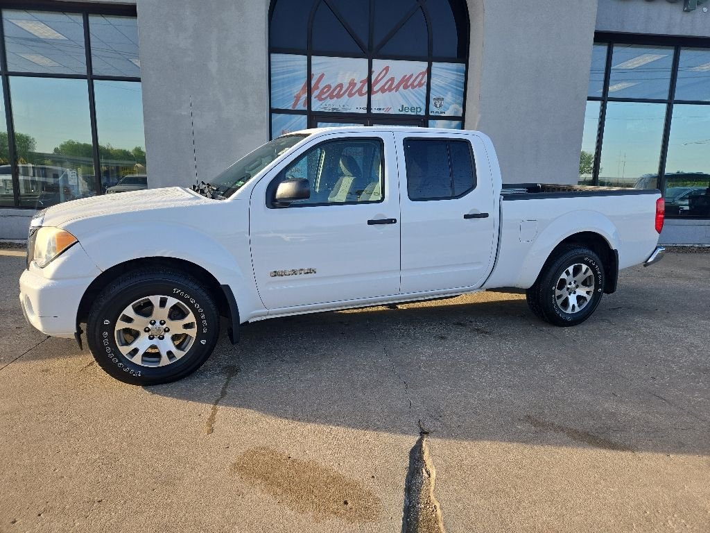 Used 2012  Suzuki Sport image 4
