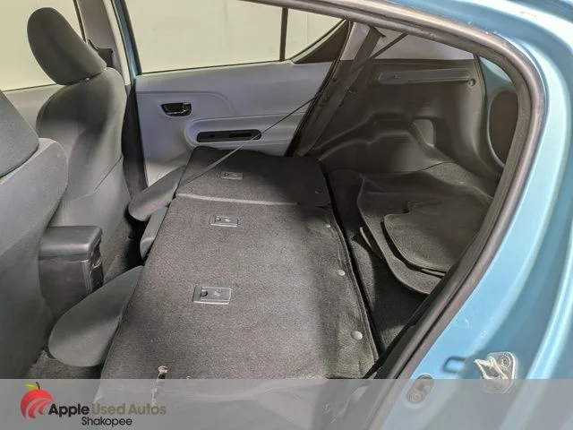 Used 2014  Toyota Two image 27