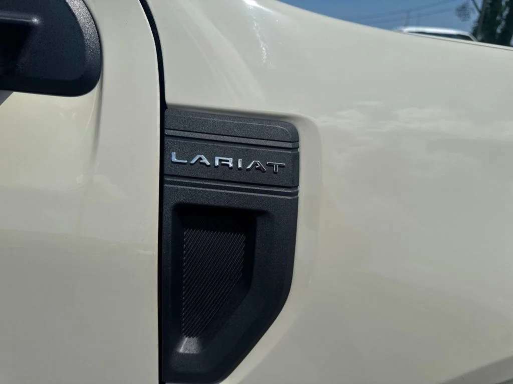 Used 2024 Silver Ford Lariat image 41
