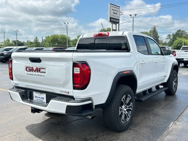 2023 GMC Canyon AT4 - Photo 11
