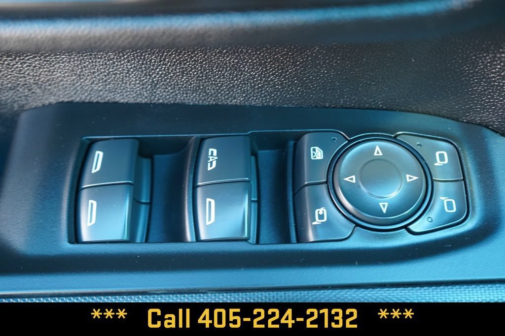 Used 2025 Summit White Chevrolet Custom image 30