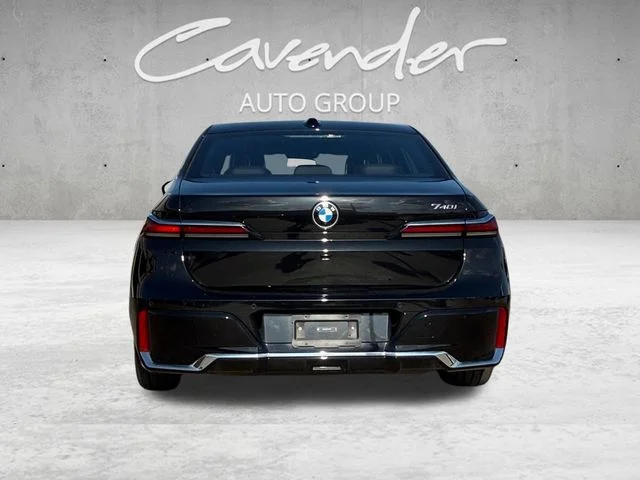 Used 2025 Black BMW 740i image 15