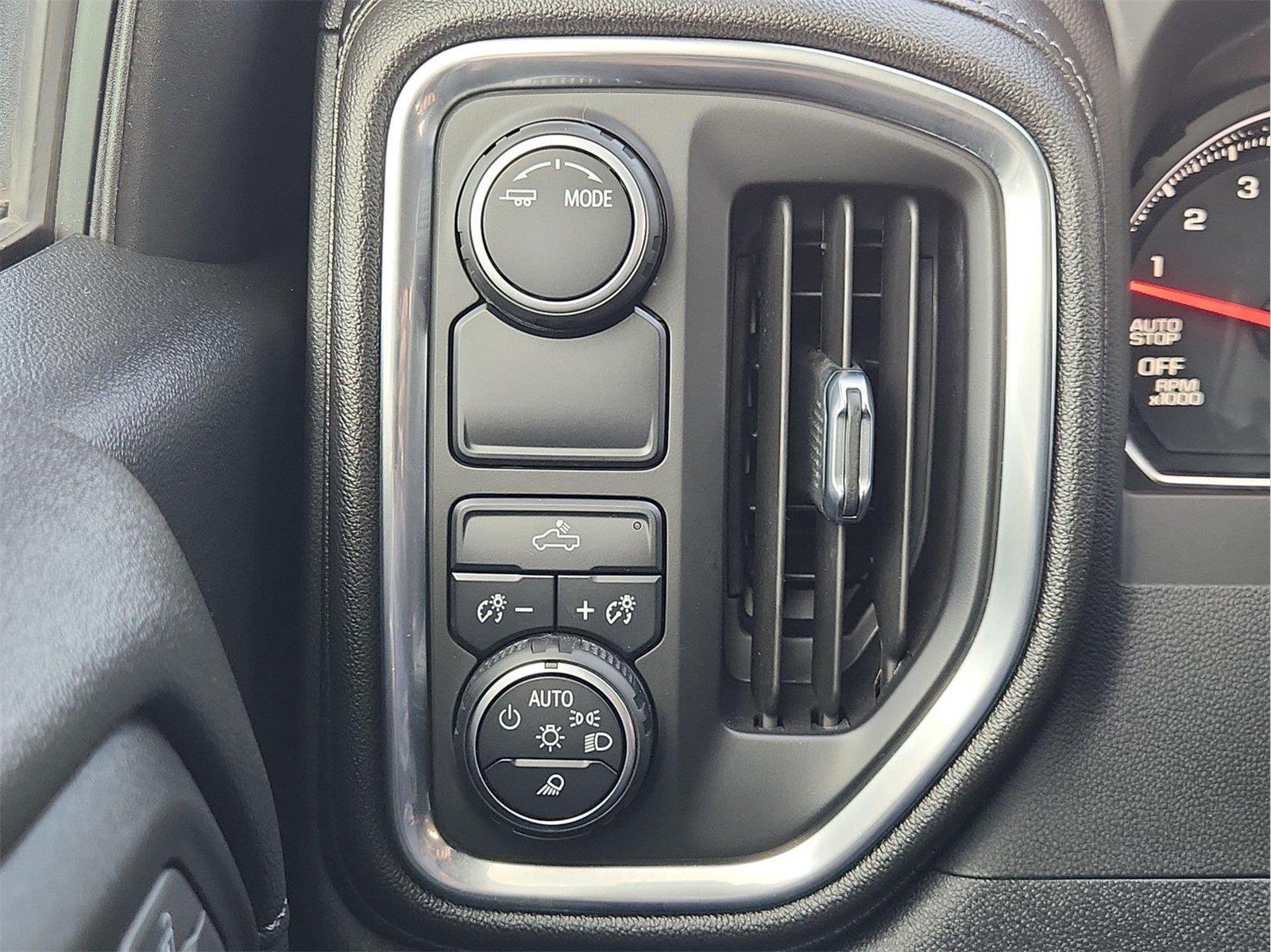 2022 Chevrolet Silverado 1500 Limited LT - Photo 17