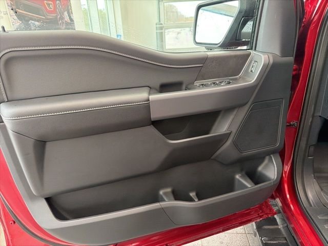 New 2026 Ruby Red Metallic Tinted Clearcoat Ford XLT image 23