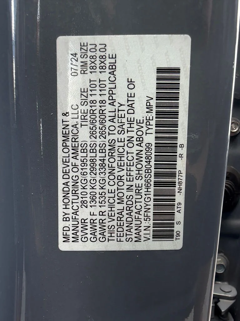 Certified Used 2025 Sonic Gray Pearl Honda AWD TrailSport image 30