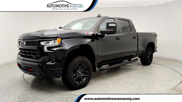 2023 Chevrolet Silverado 1500 4WD Crew Cab 157'' LT Trail Boss w/ 3.0L Turbo Diesel I6 Engine