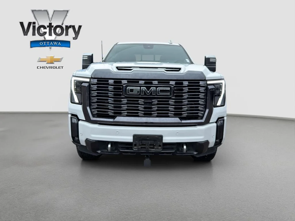 Used 2024 White GMC Denali Ultimate image 21