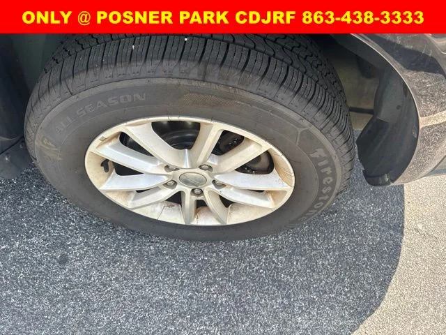 Used 2017 Black Dodge SXT image 7