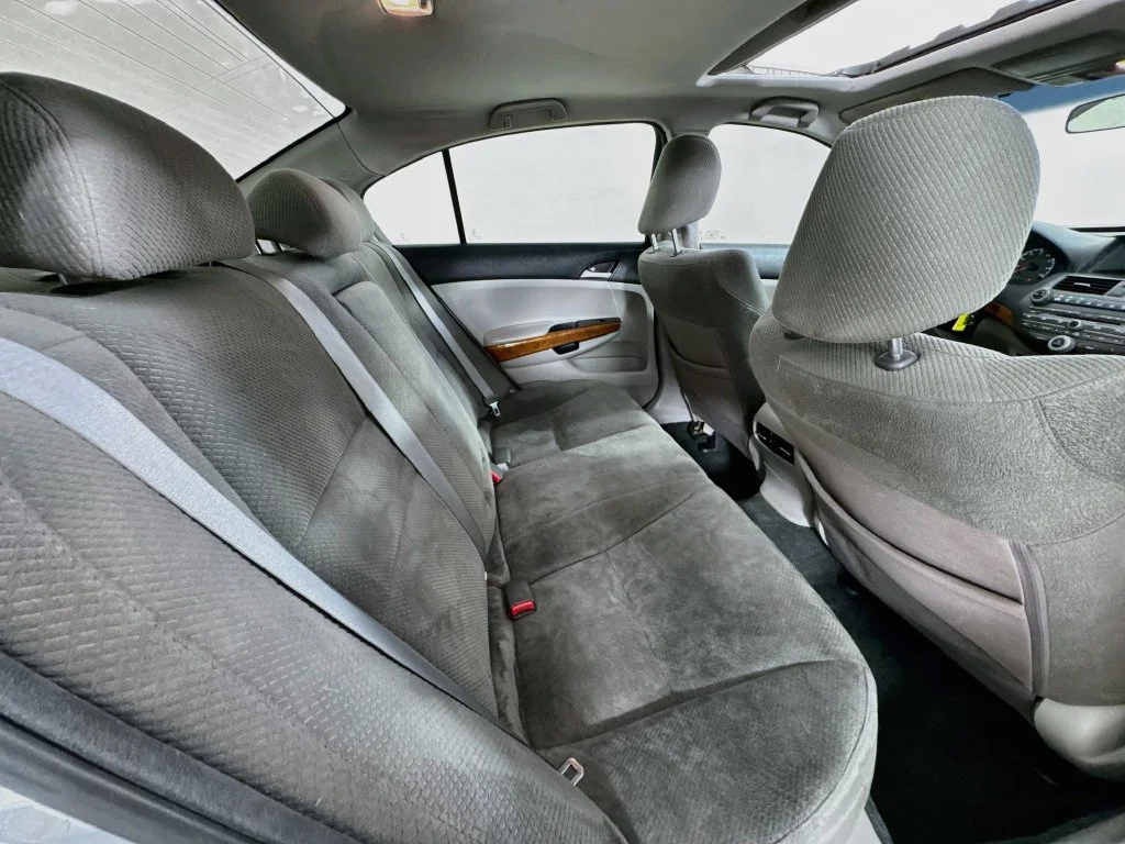 Used 2012 Alabaster Silver Metallic Honda EX image 30
