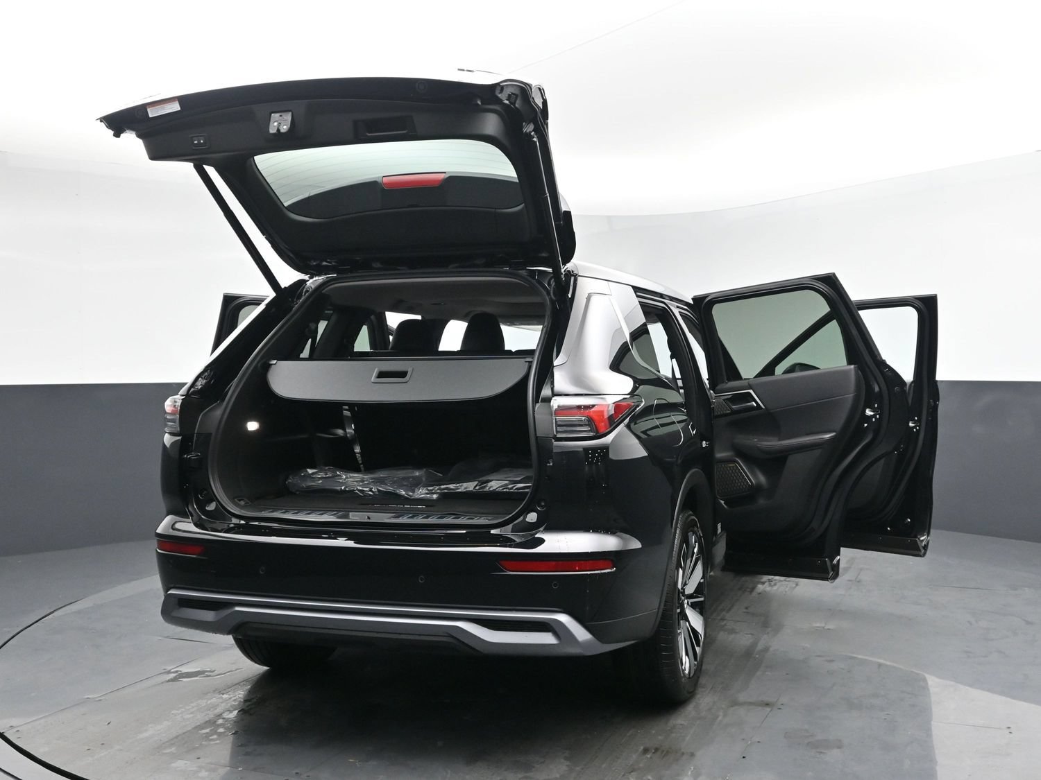 New 2026 Labrador Black Pearl Mitsubishi SE 1.5T 2WD image 31
