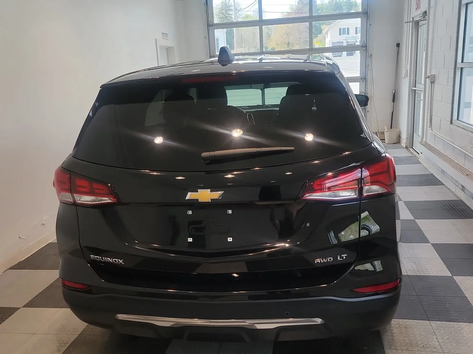 Used 2024 Mosaic Black Metallic Chevrolet LT image 4