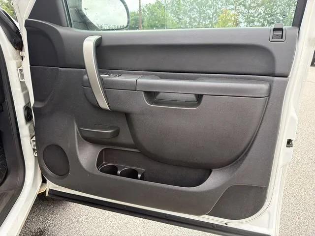 Used 2013 SUMMIT WHITE Chevrolet LT image 14