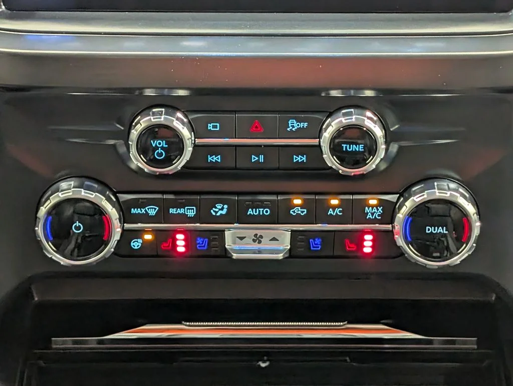 New 2026 Star White Metallic Tri-Coat Ford F-250® Lariat® image 6