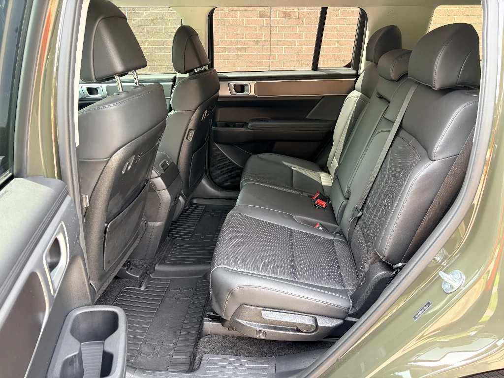 Used 2025 Rockwood Green Hyundai SEL image 26
