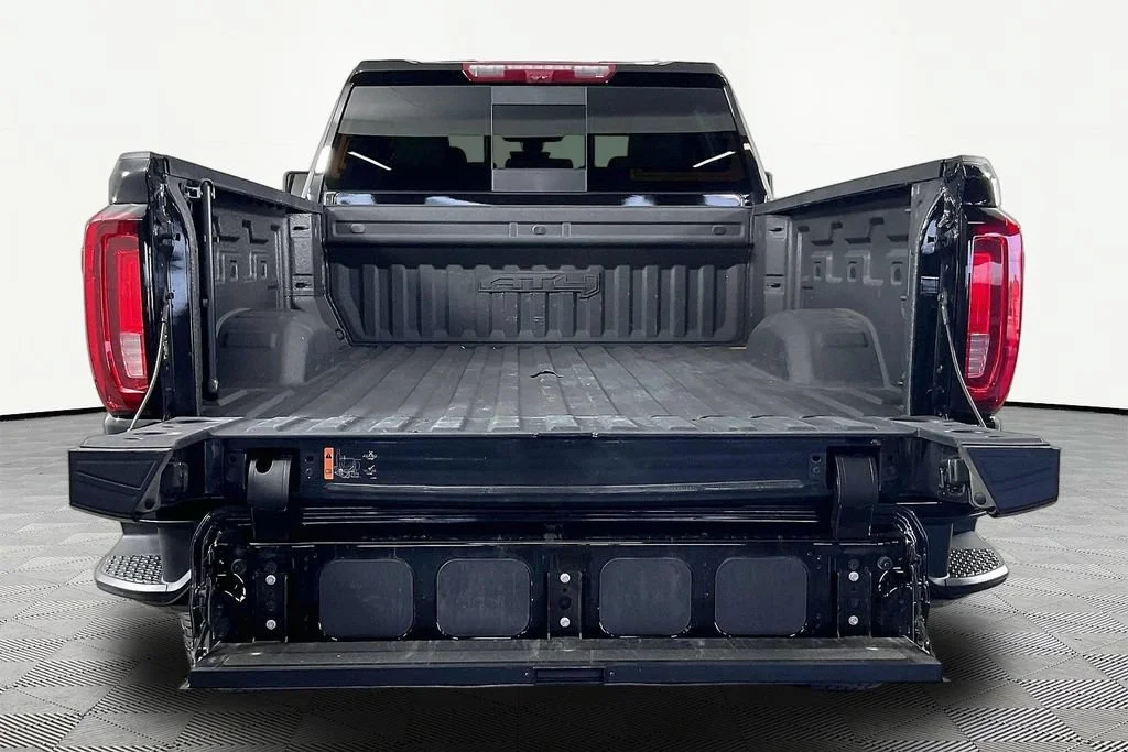 Certified Used 2023 ONYX BLACK GMC AT4 image 7