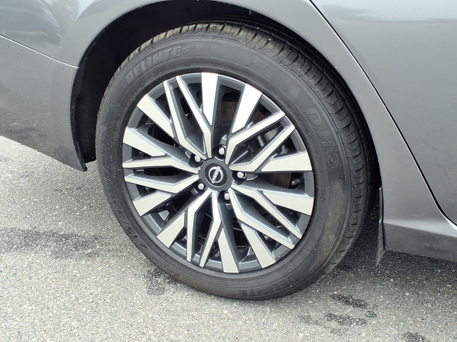 Used 2024 Gun Metallic Nissan 2.5 SV image 10