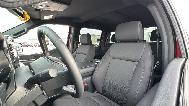New 2026 Ruby Red Metallic Tinted Clearcoat Ford XLT image 17