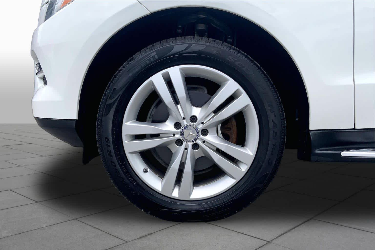Used 2015 Polar White Mercedes-Benz ML 350 image 11