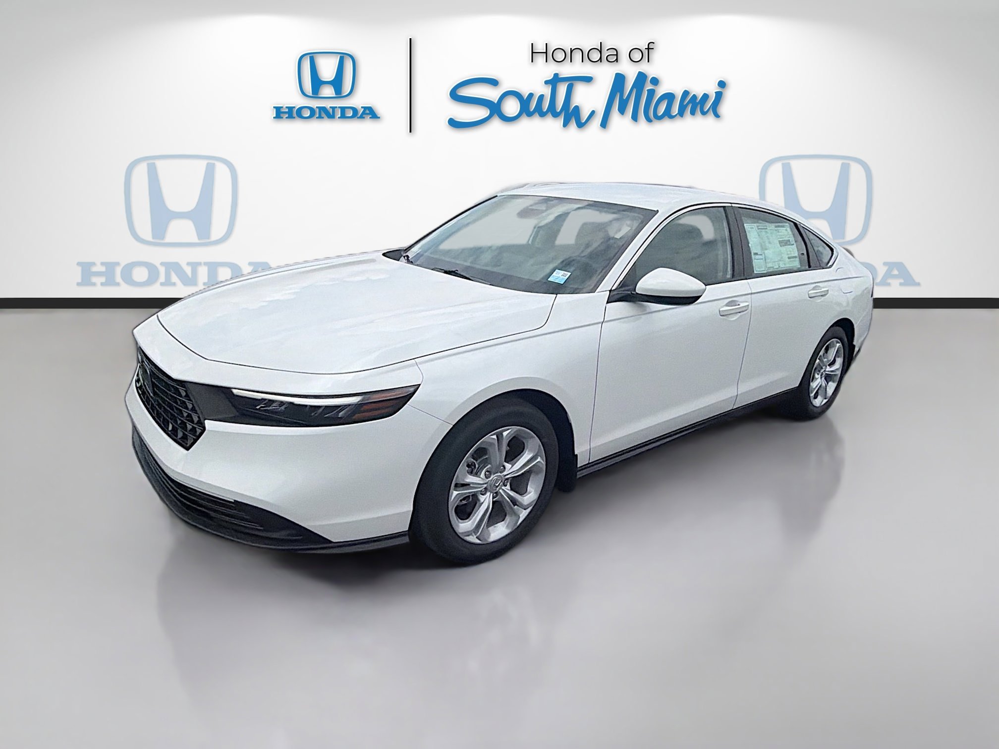 New 2026 Platinum White Pearl Honda LX image 3