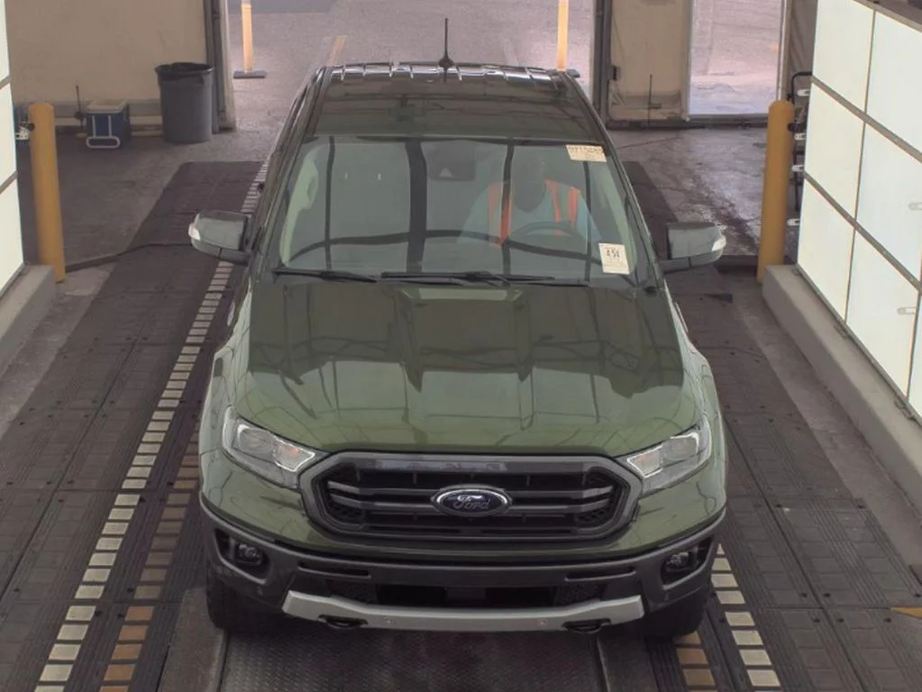 Used 2023 Green Ford Lariat image 2