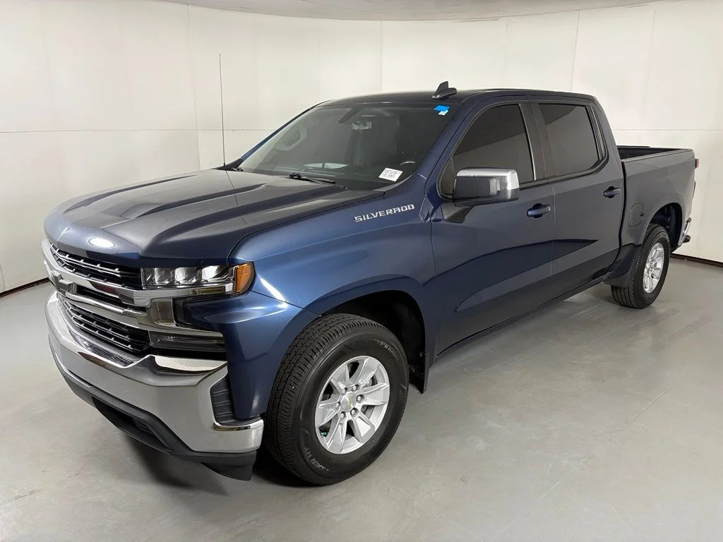 Used 2021 Blue Chevrolet LT image 5