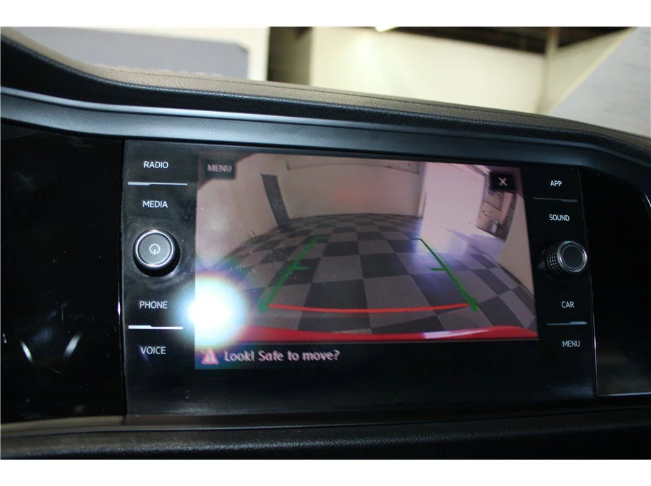 Used 2019 Red Volkswagen SEL image 33
