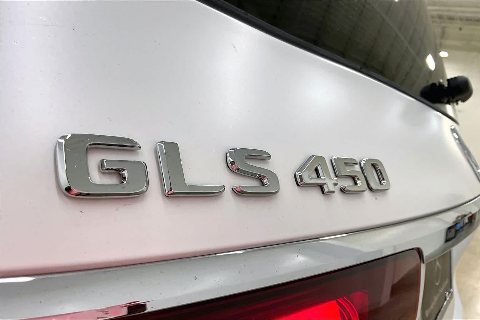 New 2026 MANUFAKTUR Moonlight White Magno Mercedes-Benz GLS 450 image 15