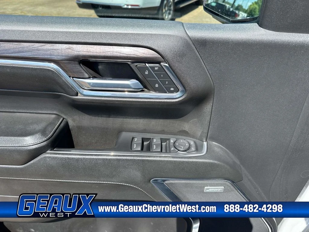 Used 2023 White Chevrolet LTZ image 36