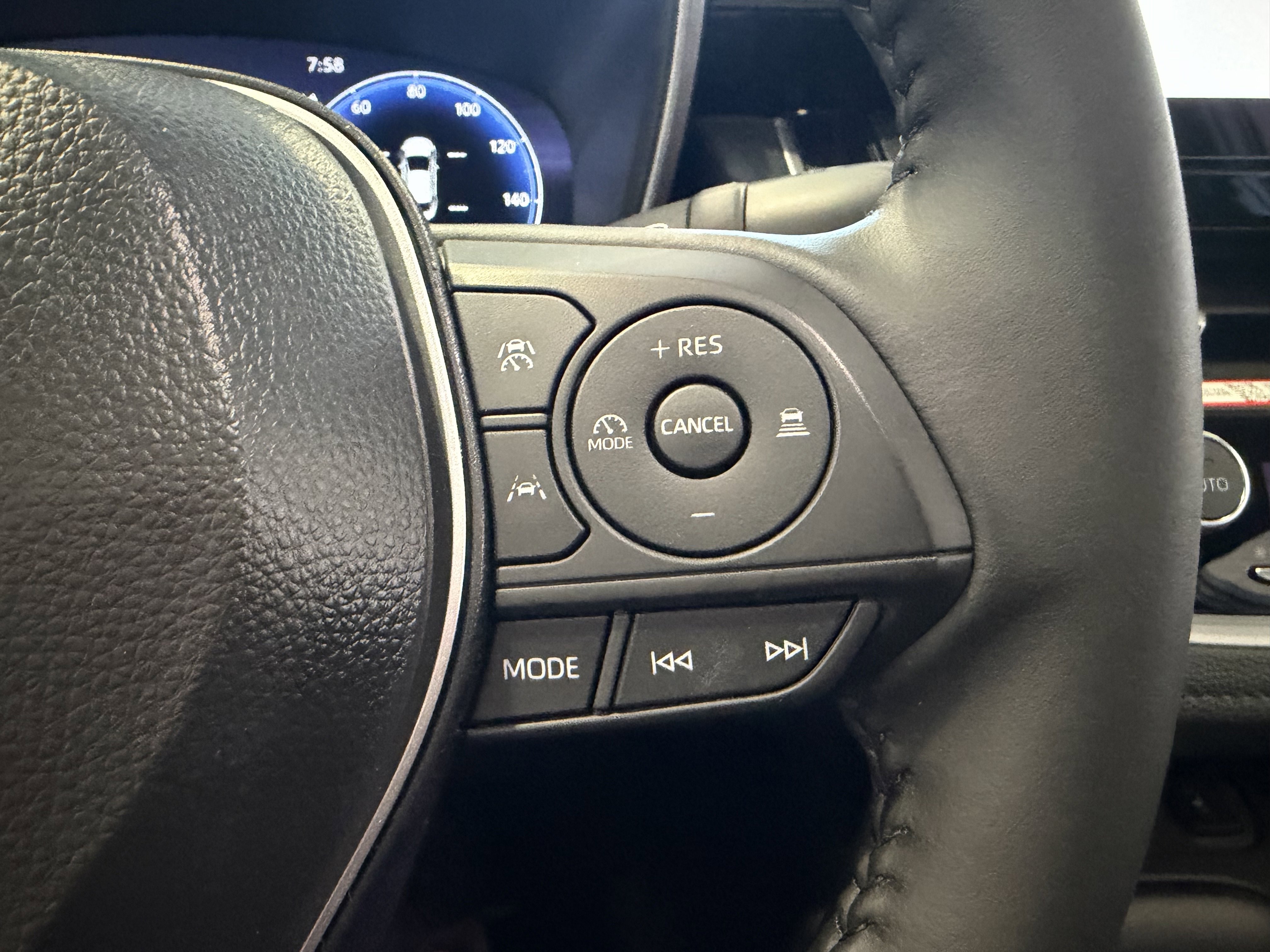 2026 Toyota Corolla XSE - Photo 34