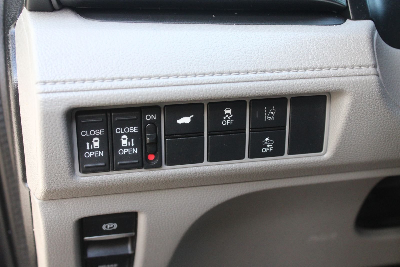 Used 2019  Honda EX-L image 28