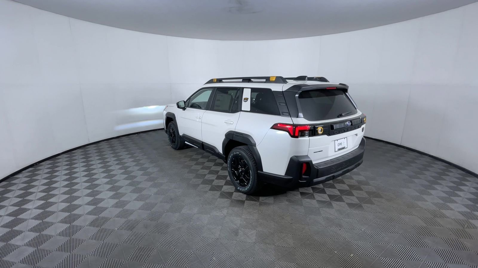 New 2026 CRYSTAL WHITE PEARL Subaru Wilderness image 7