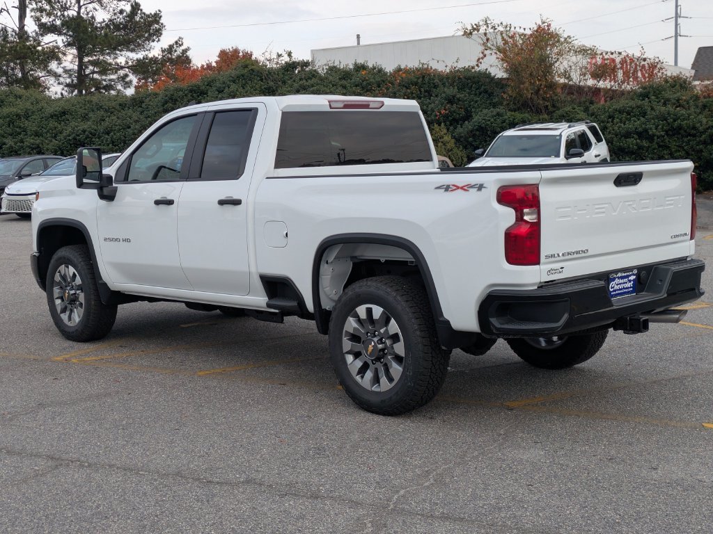 2026 Chevrolet Silverado 2500 HD Custom - Photo 6