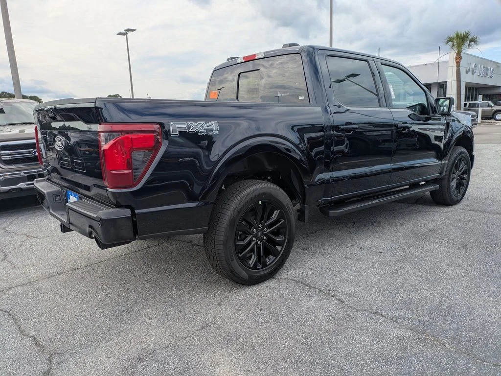 New 2026 Antimatter Blue Metallic Ford XLT image 4