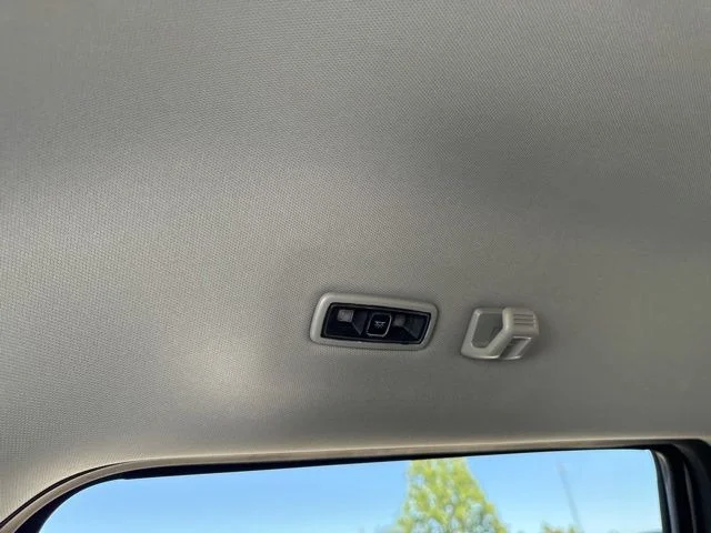 Used 2023 Silver Ford XLT image 26