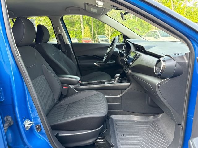 Used 2021 Blue Nissan SV image 27