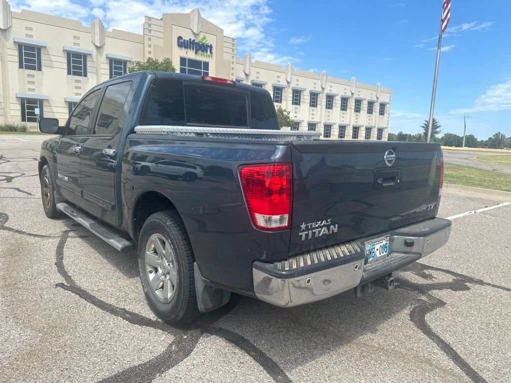 Used 2013 Blue Nissan SV image 7