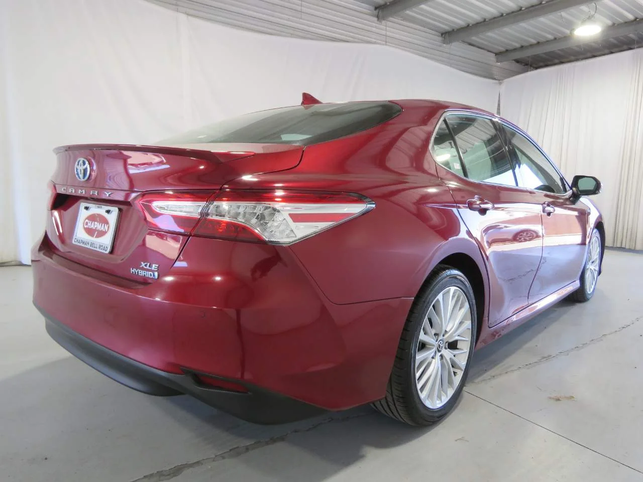 Used 2020 Ruby Flare Pearl Toyota XLE image 4