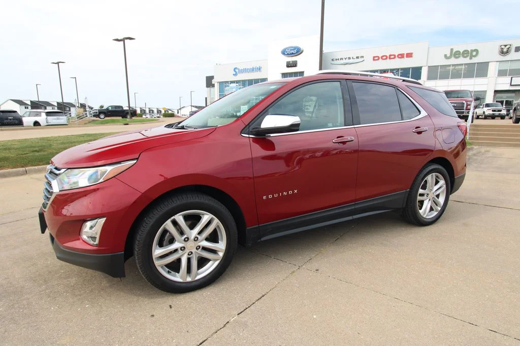Used 2019 Cajun Red Tintcoat Chevrolet Premier image 19
