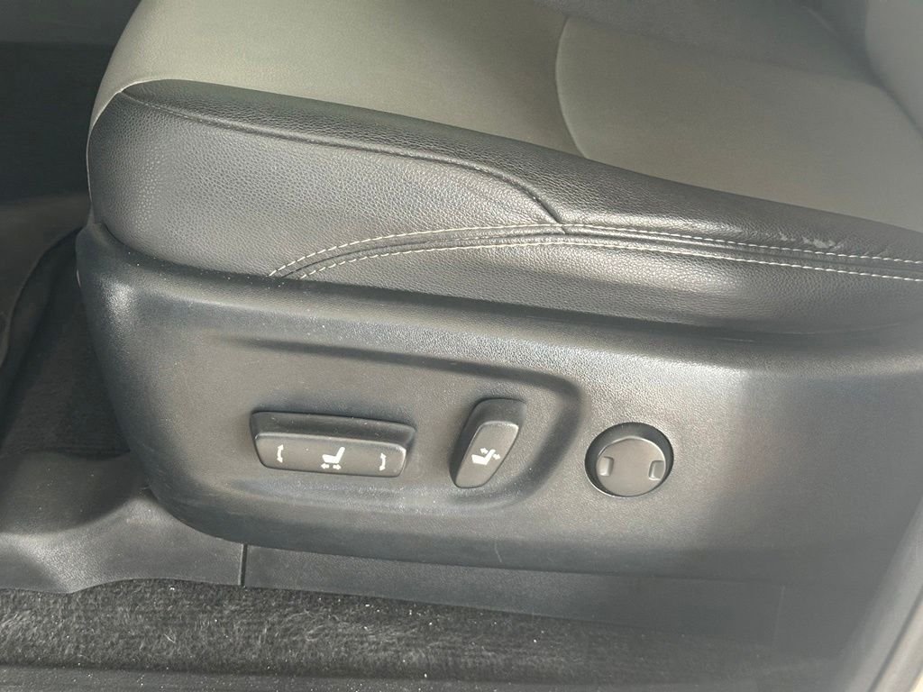 Used 2019 Silver Toyota SR5 Premium image 14