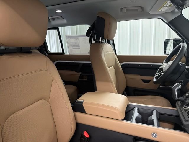 New 2026 Fuji White Land Rover S image 20