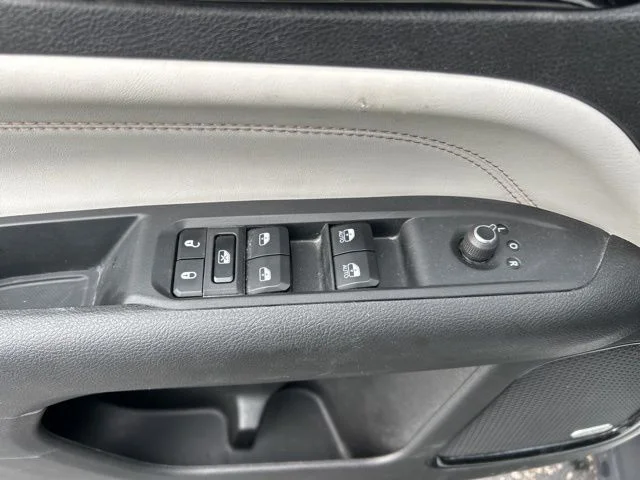 Used 2024 White Jeep Limited image 36