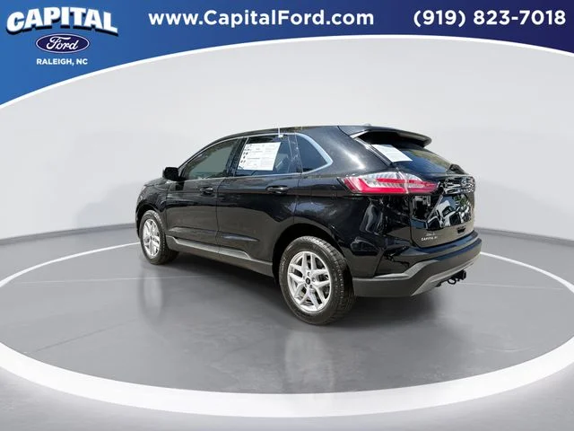 Used 2024 Black Ford SEL image 6