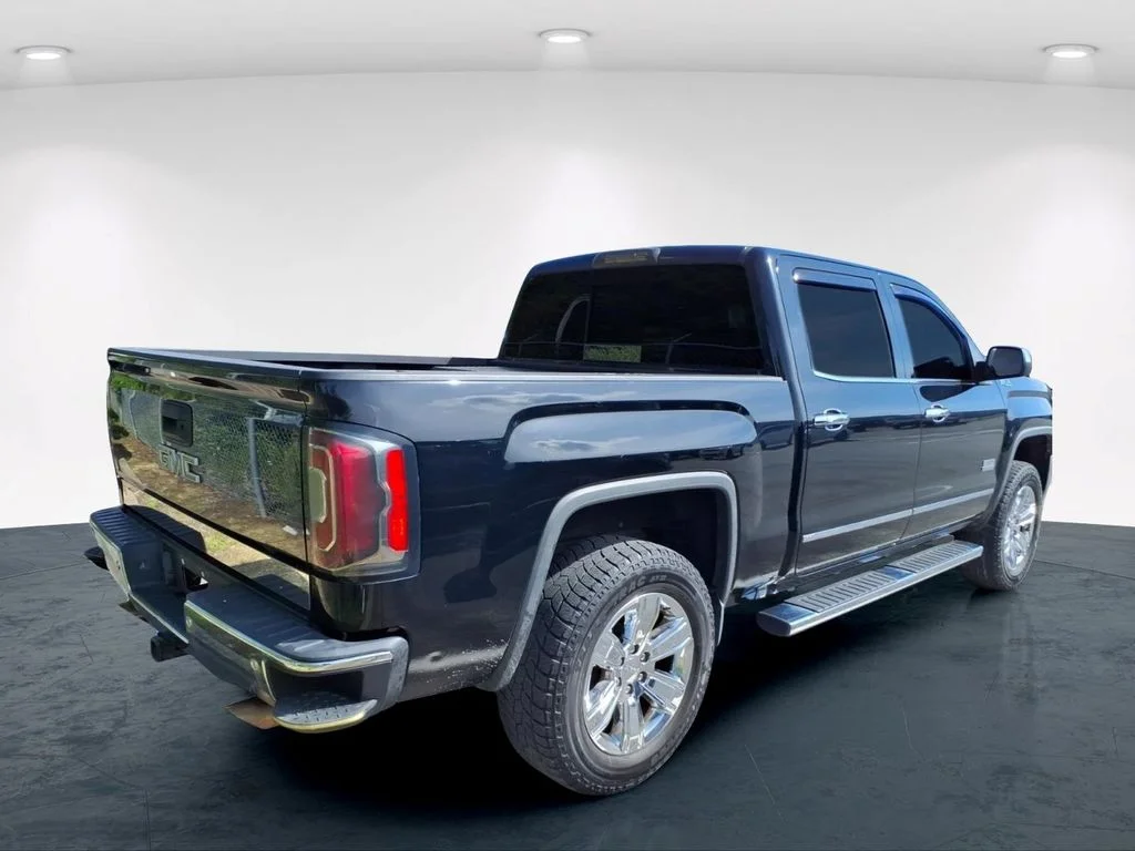 Used 2016 Black GMC SLT image 20