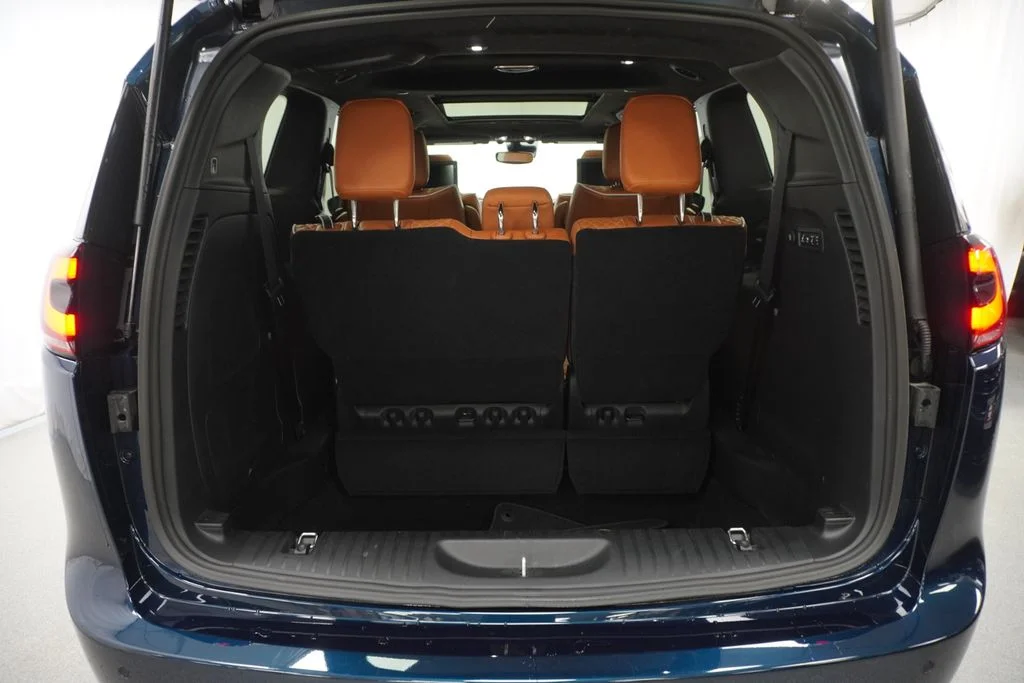 Used 2024 Blue Chrysler Pinnacle image 44
