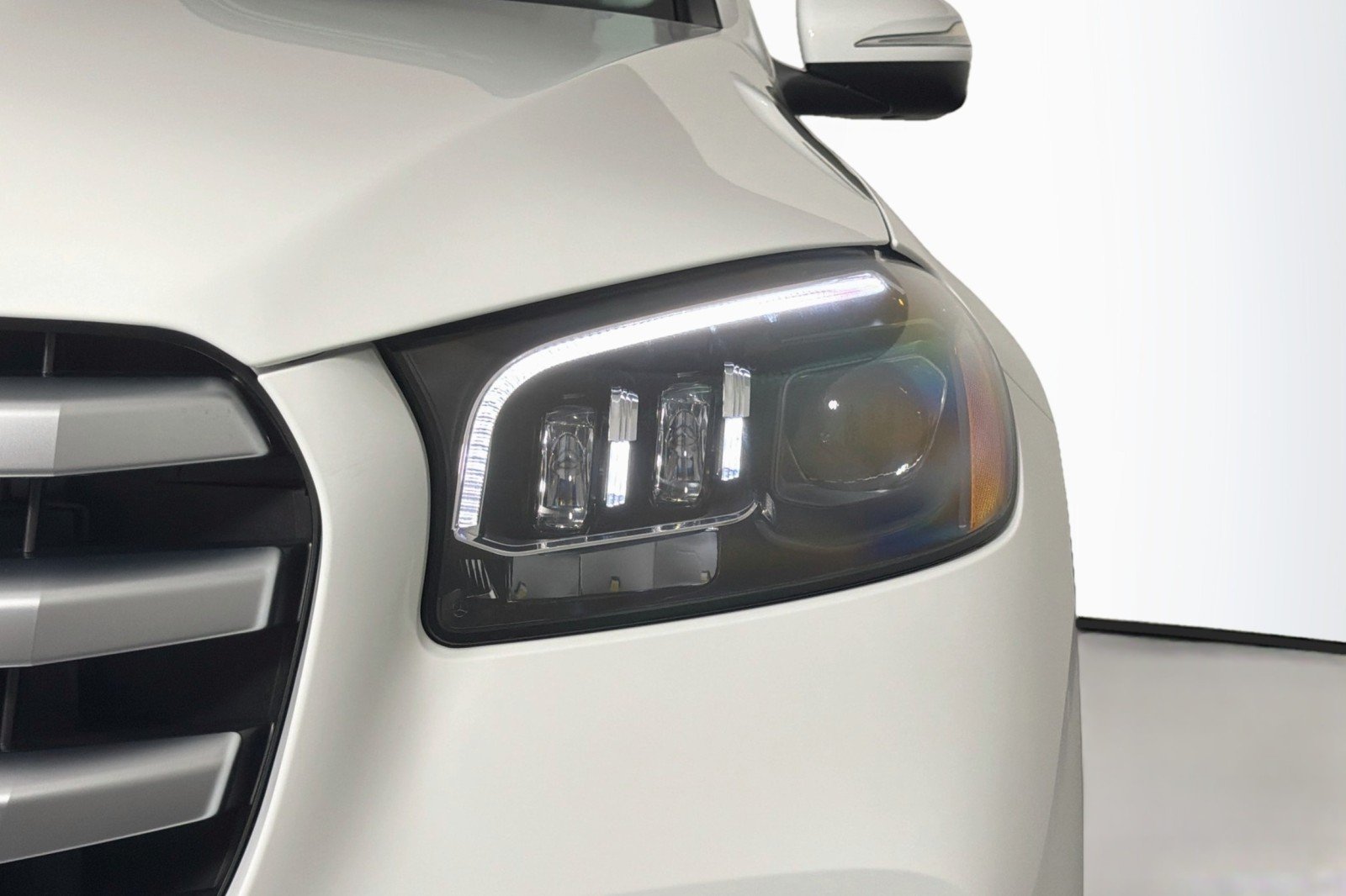 Certified Used 2026 Polar White Mercedes-Benz GLS 450 image 17