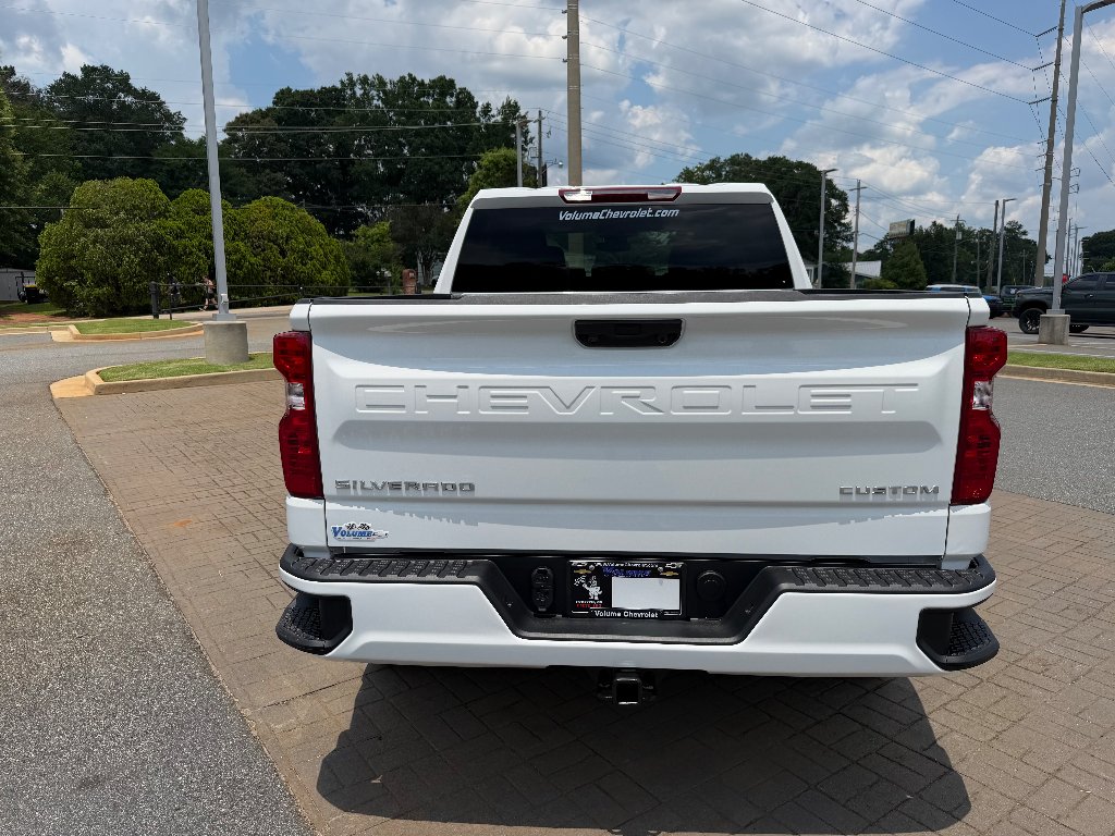 New 2026 Summit White Chevrolet Custom image 6